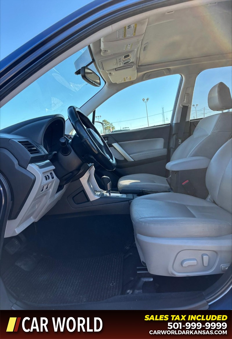 Subaru Forester Vehicle Full-screen Gallery Image 13