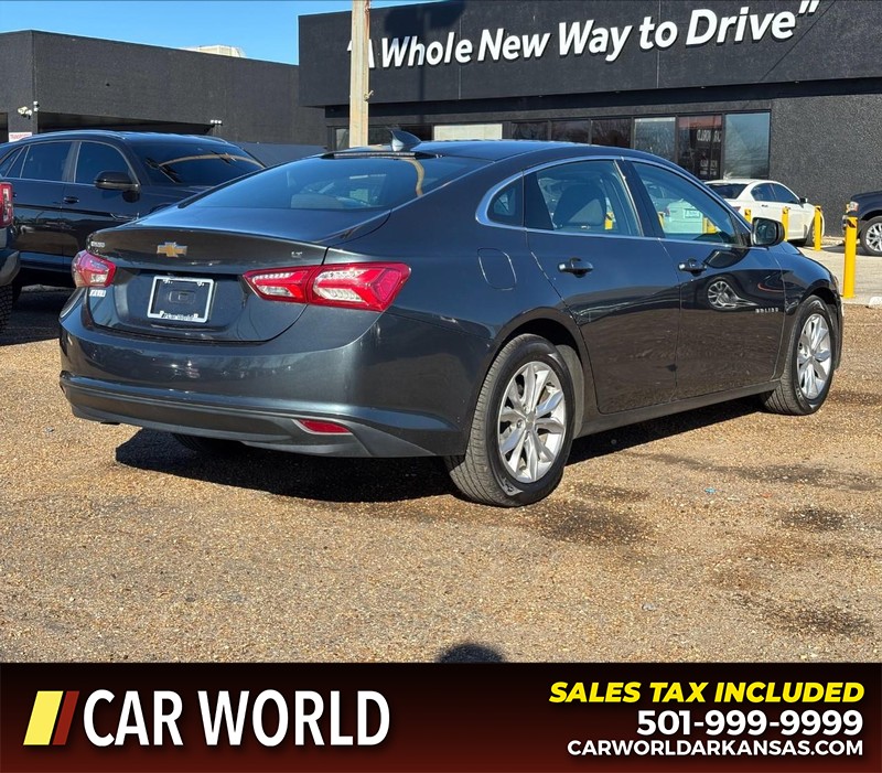 Chevrolet Malibu Vehicle Full-screen Gallery Image 3