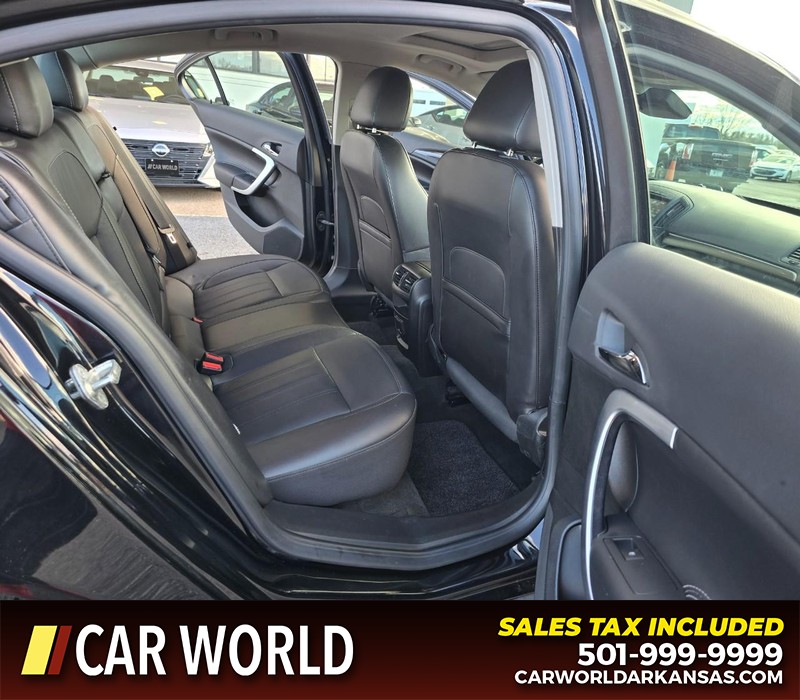 Buick Regal Vehicle Full-screen Gallery Image 12