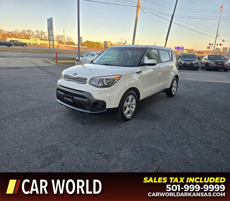 Kia Soul Vehicle Full-screen Gallery Image 3