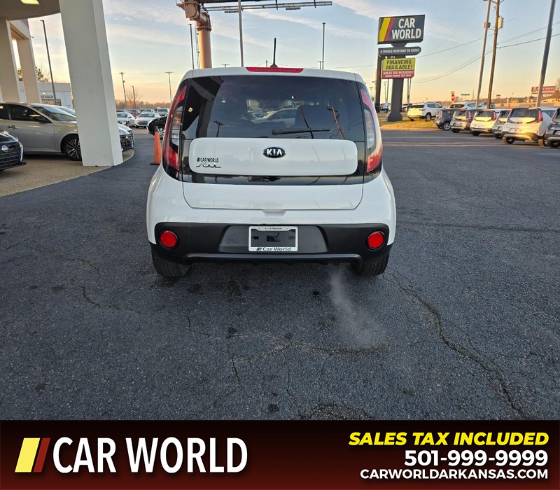 Kia Soul Vehicle Full-screen Gallery Image 5