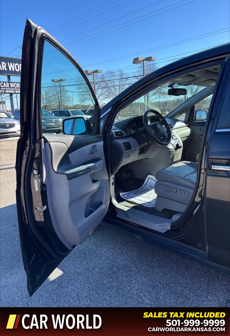 Honda Odyssey Vehicle Full-screen Gallery Image 12