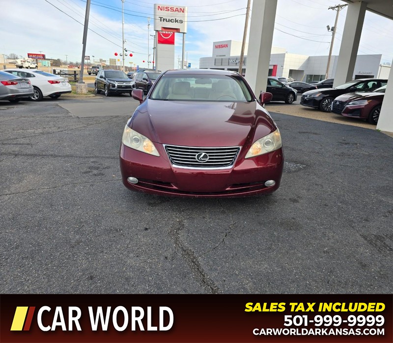 Lexus ES 350 Vehicle Full-screen Gallery Image 2