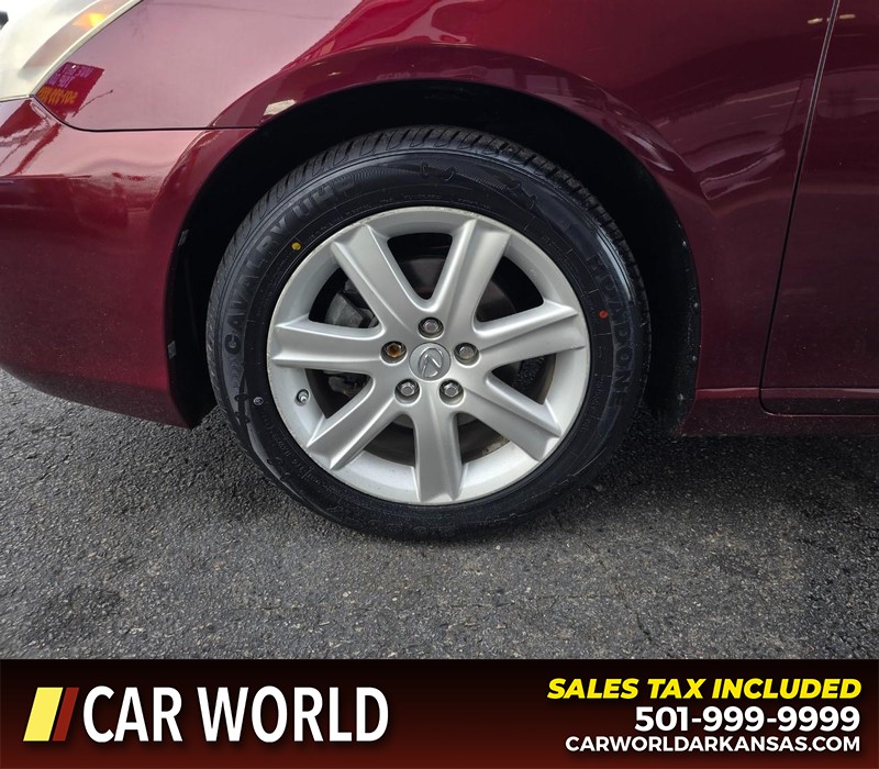 Lexus ES 350 Vehicle Full-screen Gallery Image 6