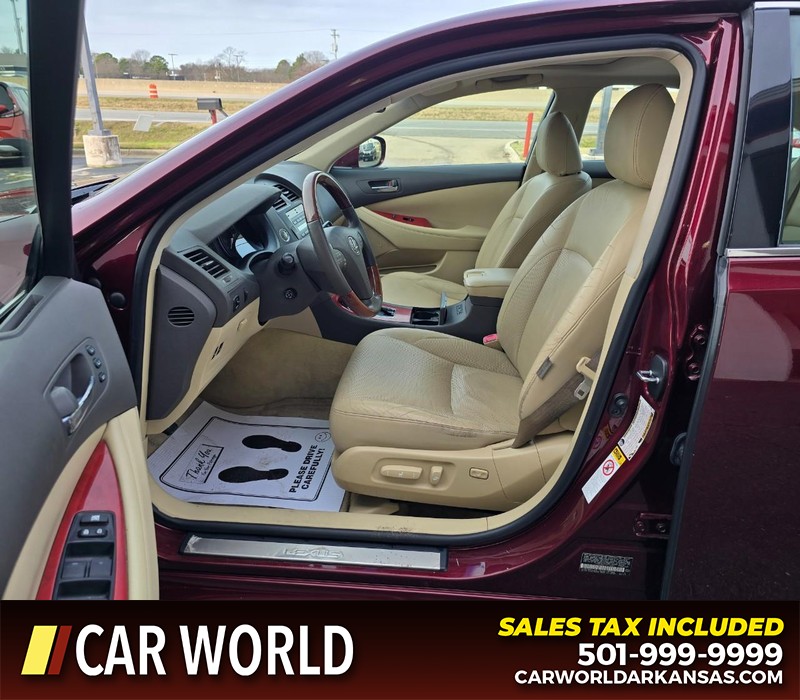 Lexus ES 350 Vehicle Full-screen Gallery Image 8