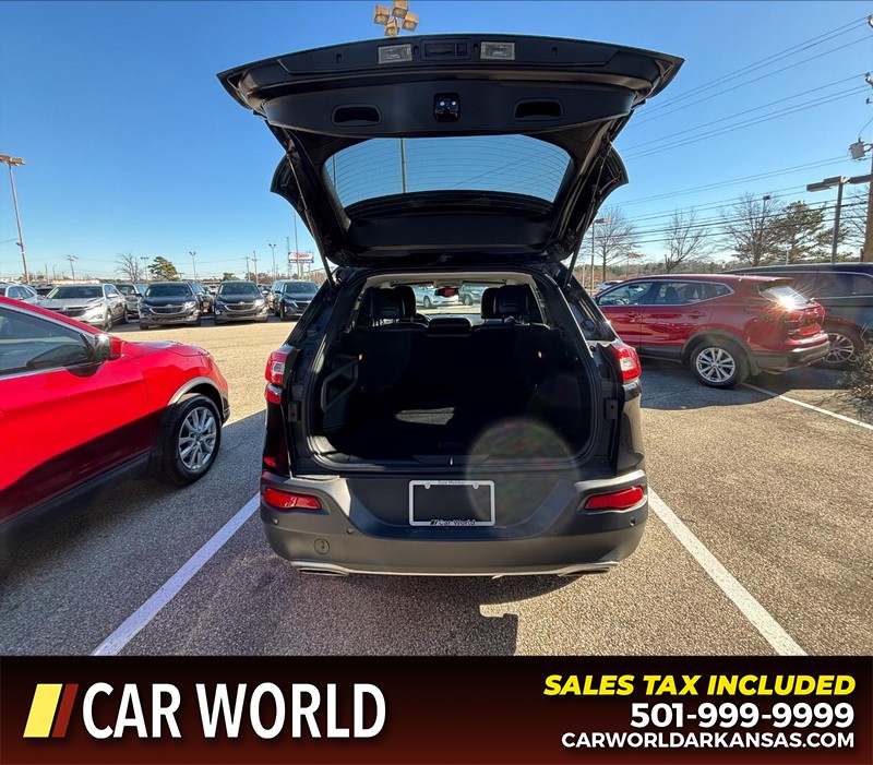 Jeep Cherokee Vehicle Full-screen Gallery Image 5