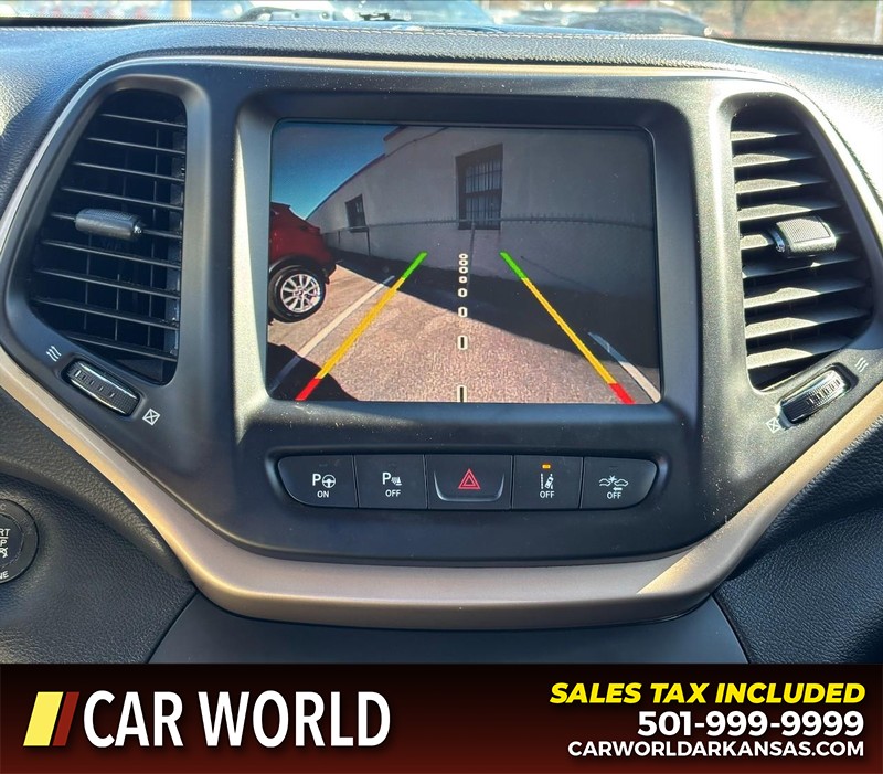 Jeep Cherokee Vehicle Full-screen Gallery Image 18