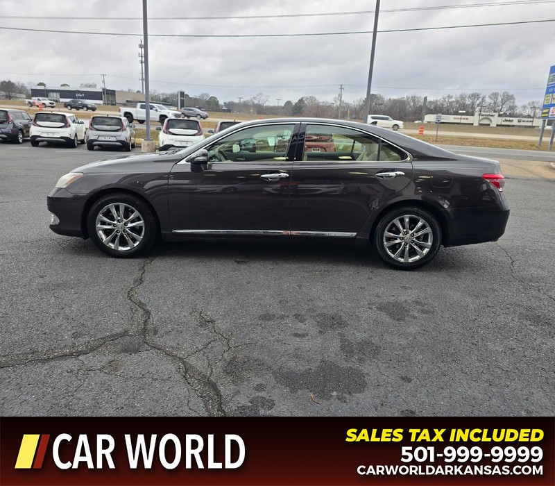 Lexus ES 350 Vehicle Full-screen Gallery Image 4