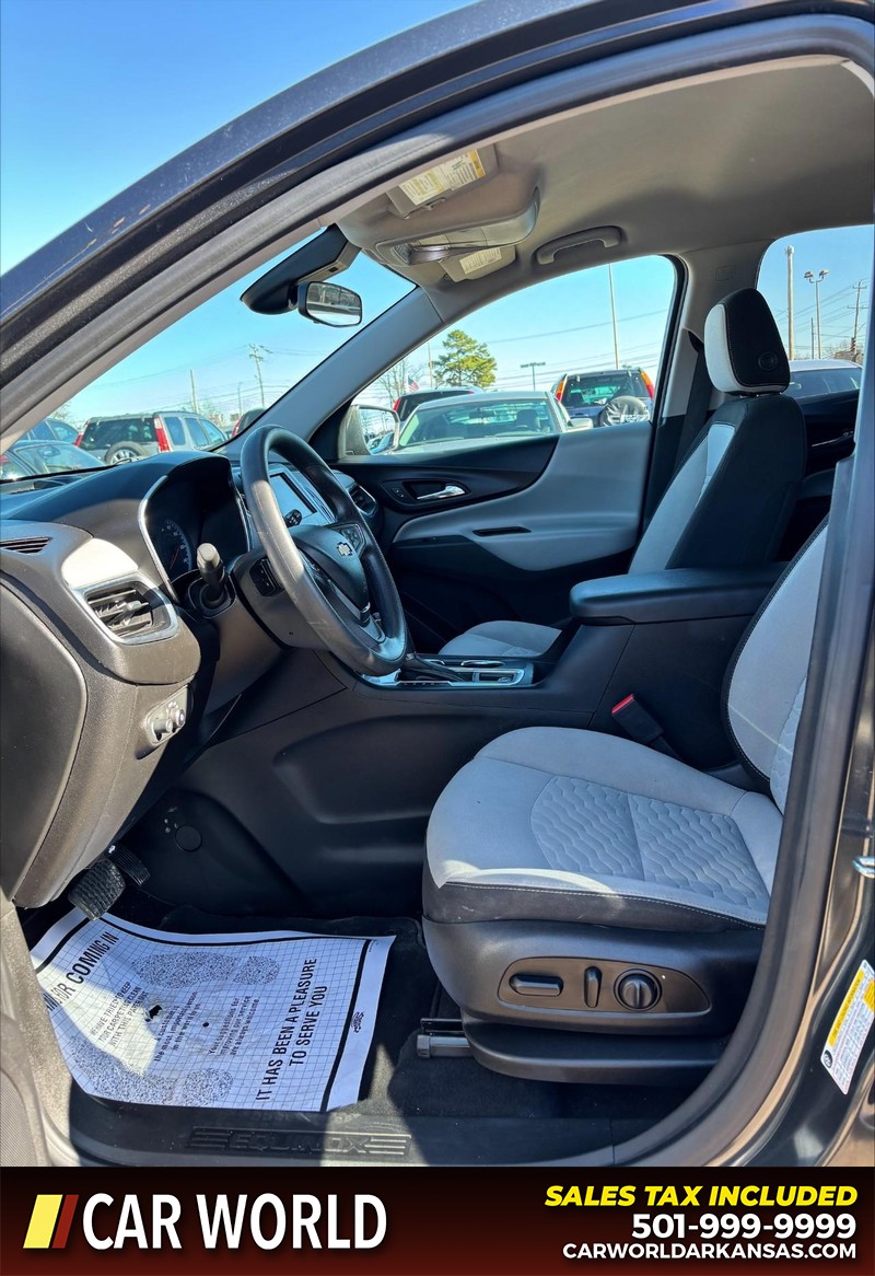 Chevrolet Equinox Vehicle Full-screen Gallery Image 13