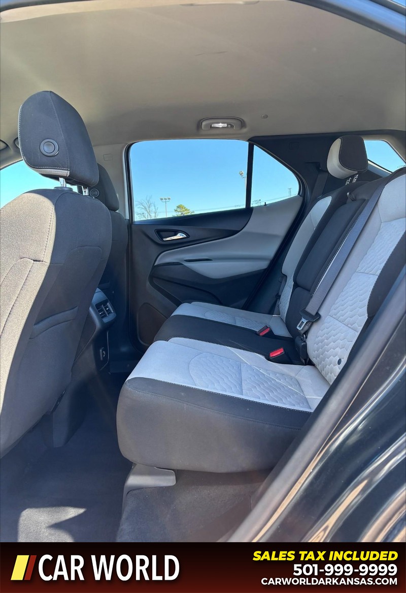 Chevrolet Equinox Vehicle Full-screen Gallery Image 15