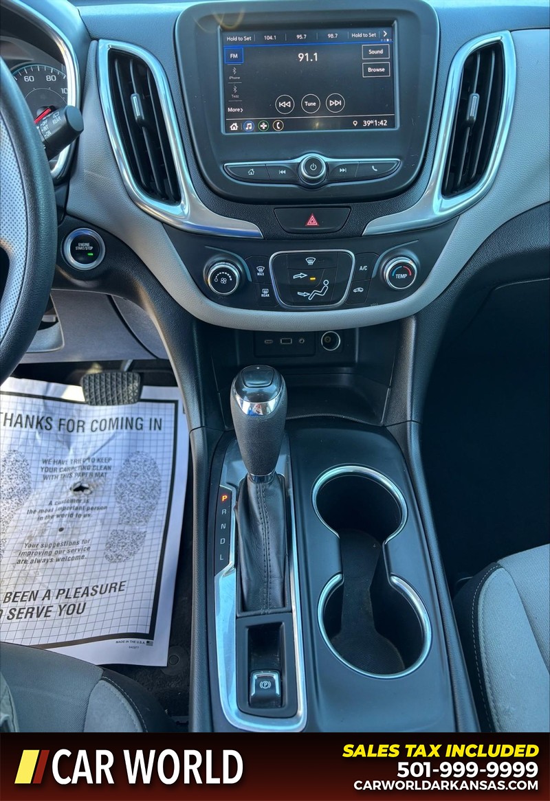 Chevrolet Equinox Vehicle Full-screen Gallery Image 17