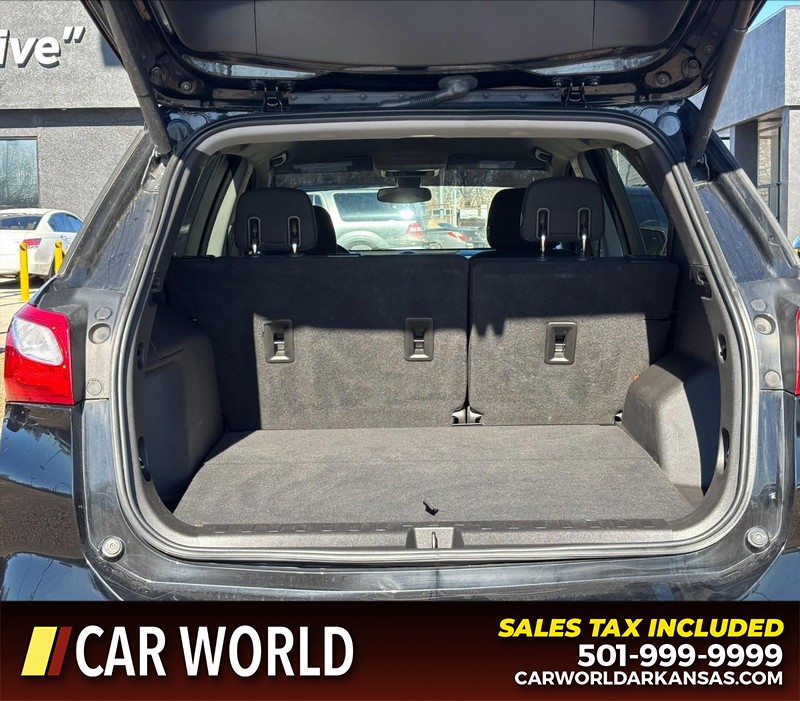 Chevrolet Equinox Vehicle Full-screen Gallery Image 6