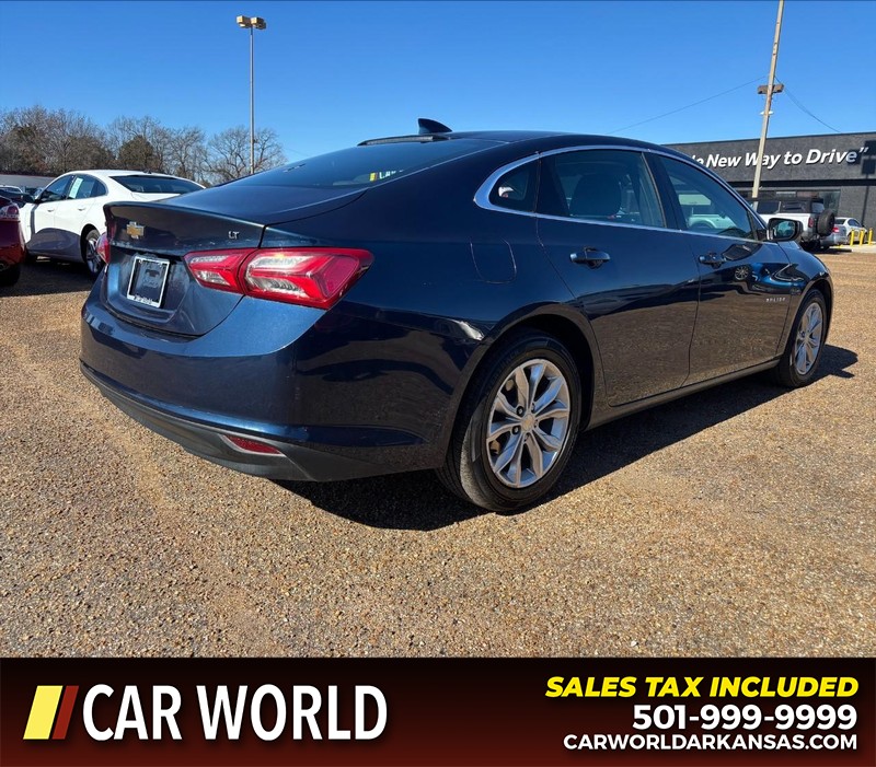 Chevrolet Malibu Vehicle Full-screen Gallery Image 3