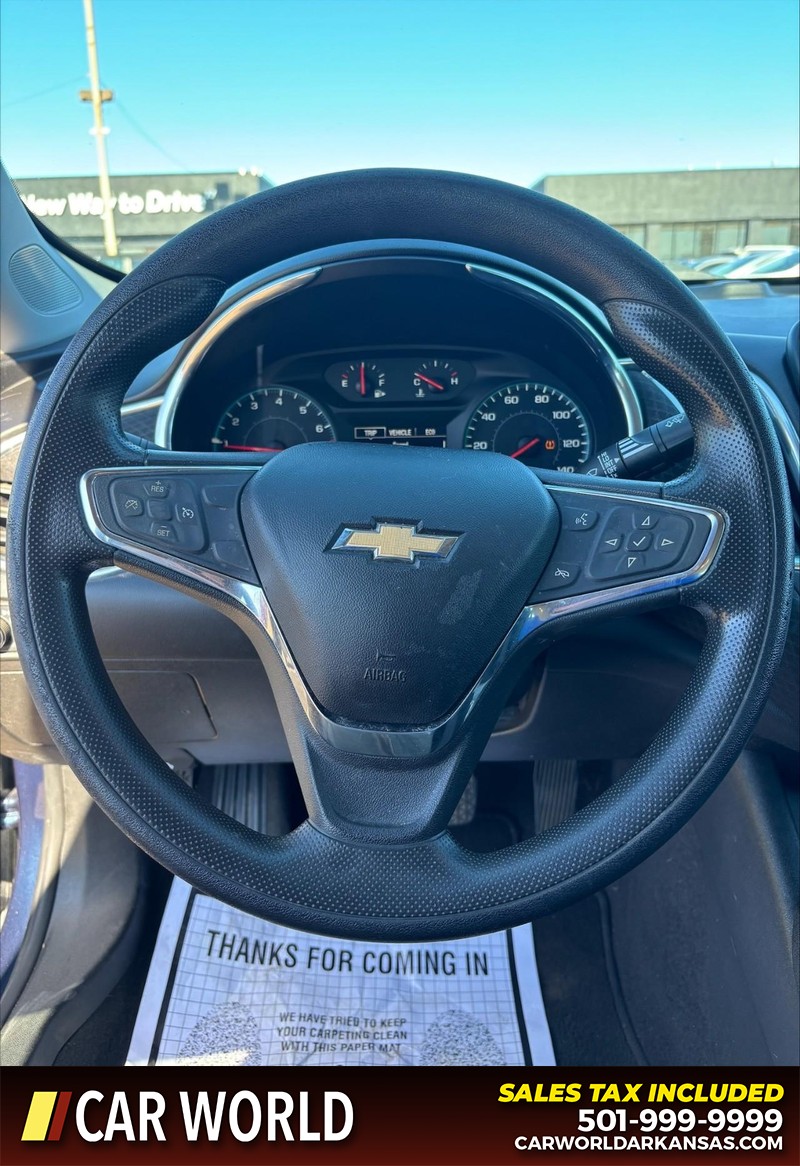 Chevrolet Malibu Vehicle Full-screen Gallery Image 19