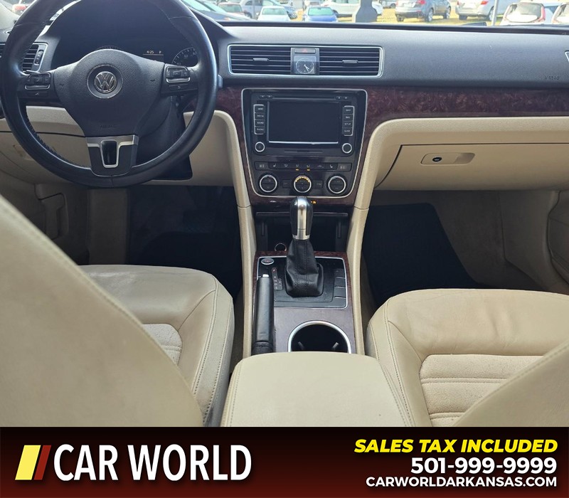 Volkswagen Passat Vehicle Full-screen Gallery Image 18