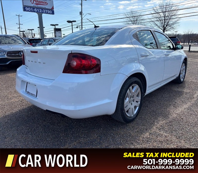 Dodge Avenger Vehicle Full-screen Gallery Image 3