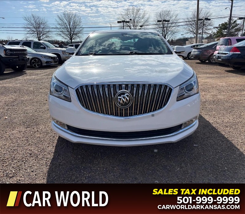 Buick LaCrosse Vehicle Full-screen Gallery Image 10