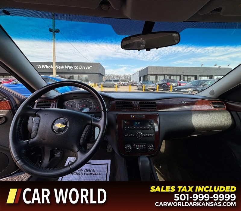 Chevrolet Impala Vehicle Full-screen Gallery Image 16