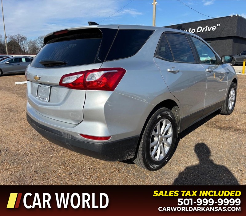 Chevrolet Equinox Vehicle Full-screen Gallery Image 2