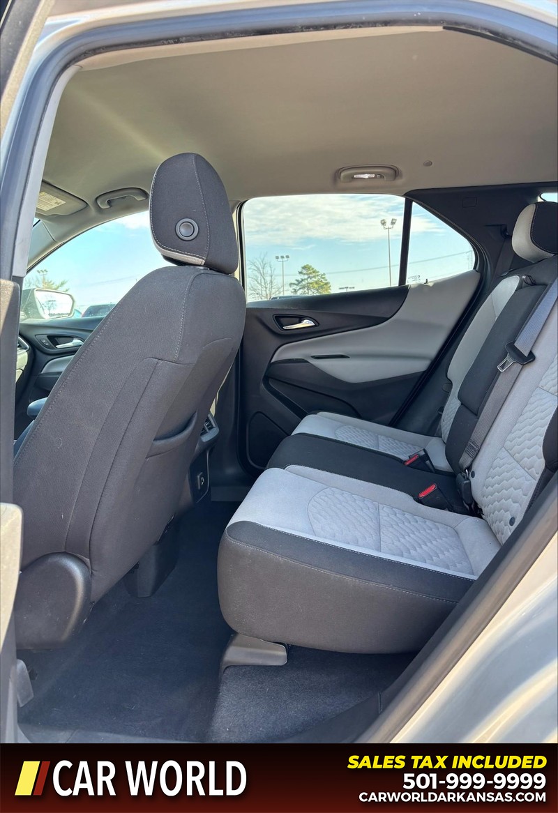 Chevrolet Equinox Vehicle Full-screen Gallery Image 15