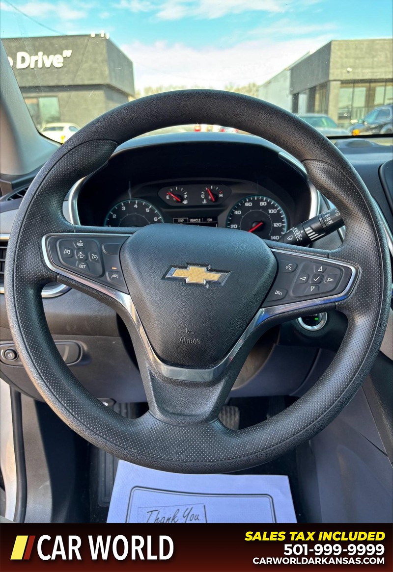 Chevrolet Equinox Vehicle Full-screen Gallery Image 19