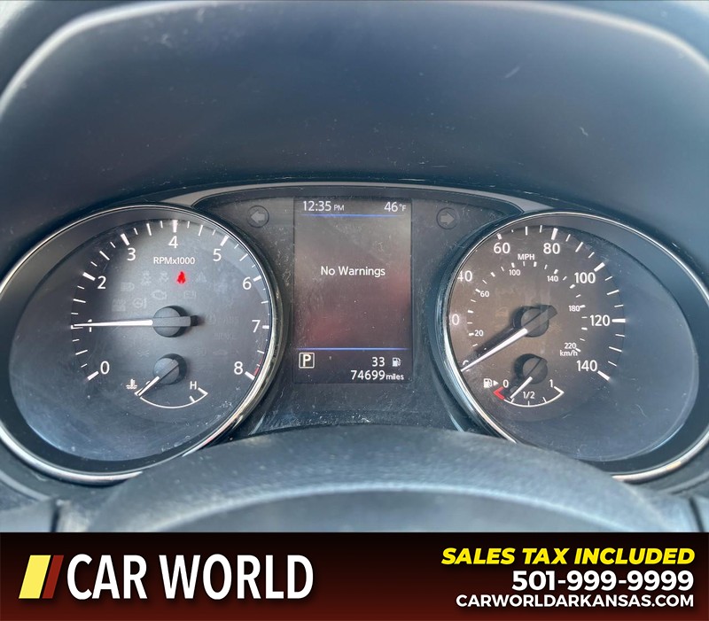 Nissan Rogue Vehicle Full-screen Gallery Image 20