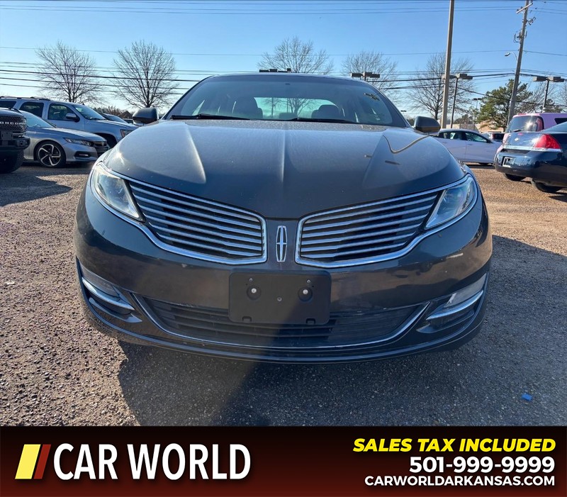 Lincoln MKZ Vehicle Full-screen Gallery Image 10