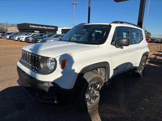 Jeep Renegade Vehicle Full-screen Gallery Image 16