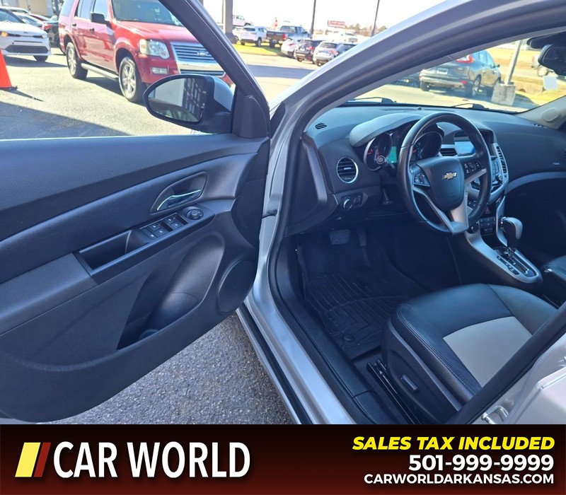 Chevrolet Cruze Vehicle Full-screen Gallery Image 7