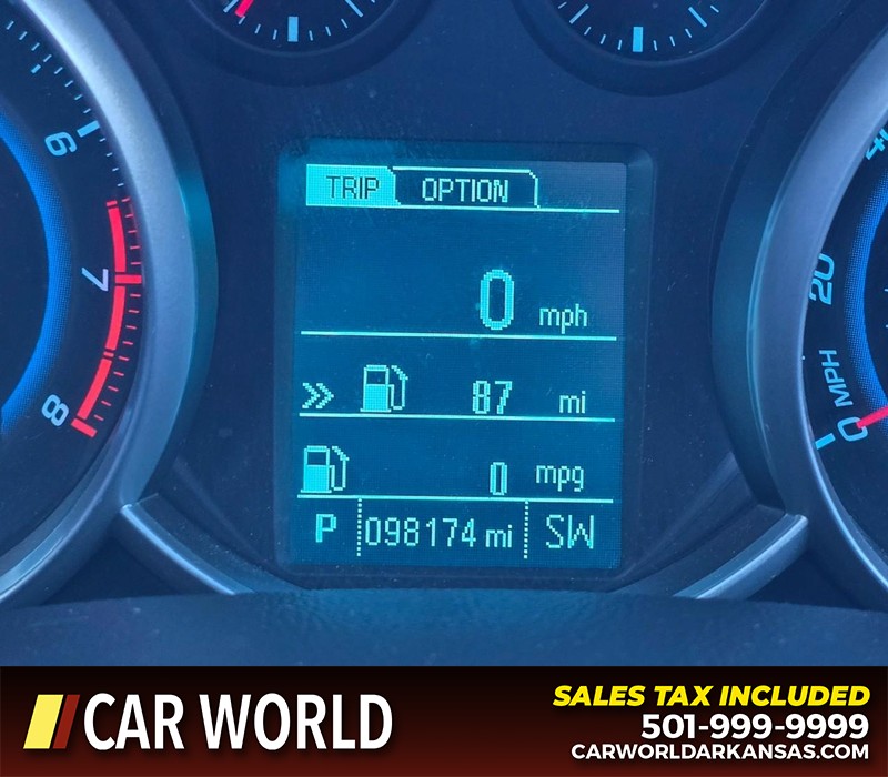 Chevrolet Cruze Vehicle Full-screen Gallery Image 16