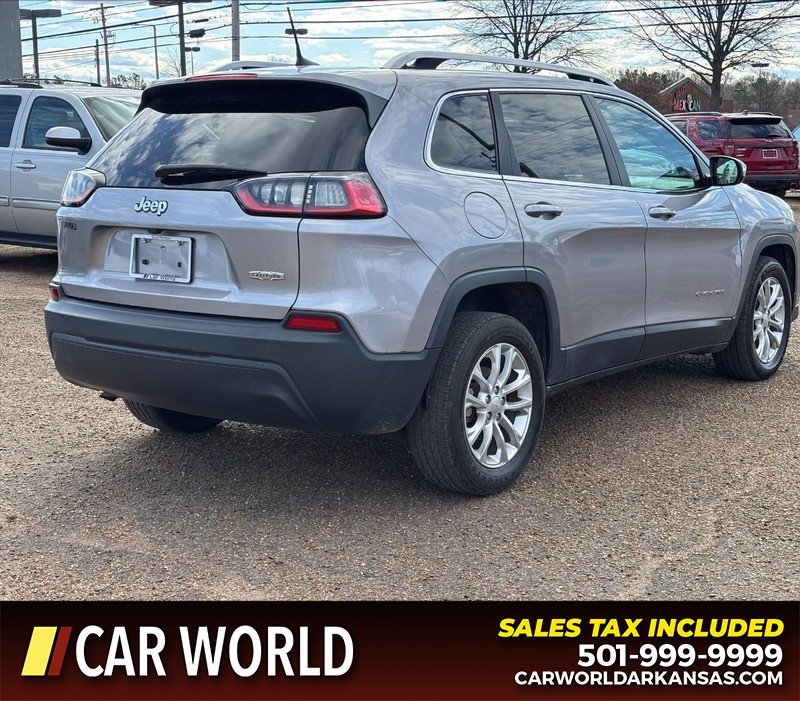 Jeep Cherokee Vehicle Full-screen Gallery Image 3