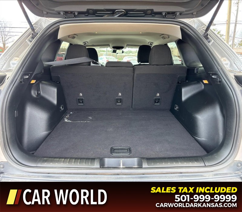 Jeep Cherokee Vehicle Full-screen Gallery Image 6