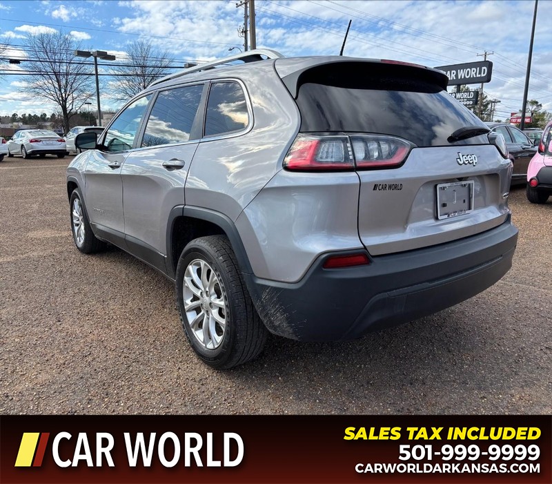 Jeep Cherokee Vehicle Full-screen Gallery Image 7