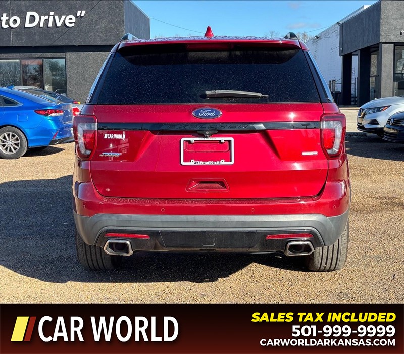 Ford Explorer Vehicle Full-screen Gallery Image 4