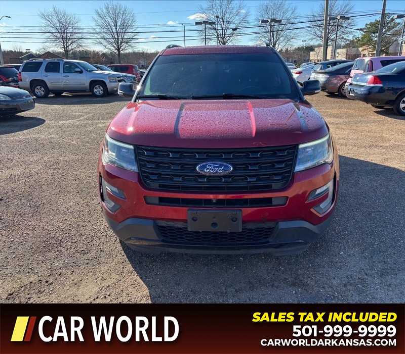 Ford Explorer Vehicle Full-screen Gallery Image 10