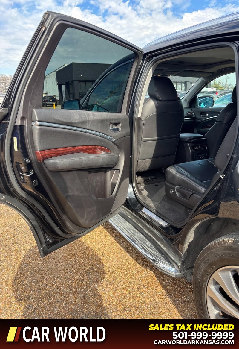 Acura MDX Vehicle Full-screen Gallery Image 14