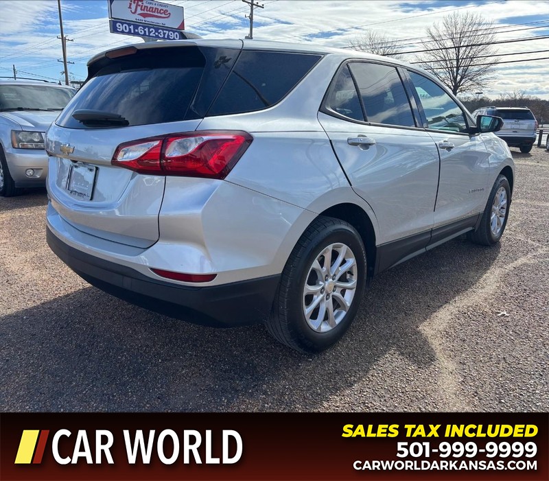 Chevrolet Equinox Vehicle Full-screen Gallery Image 3