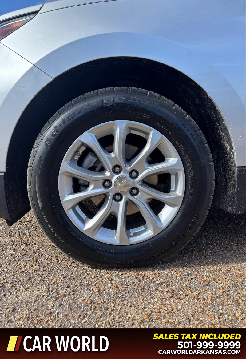 Chevrolet Equinox Vehicle Full-screen Gallery Image 9