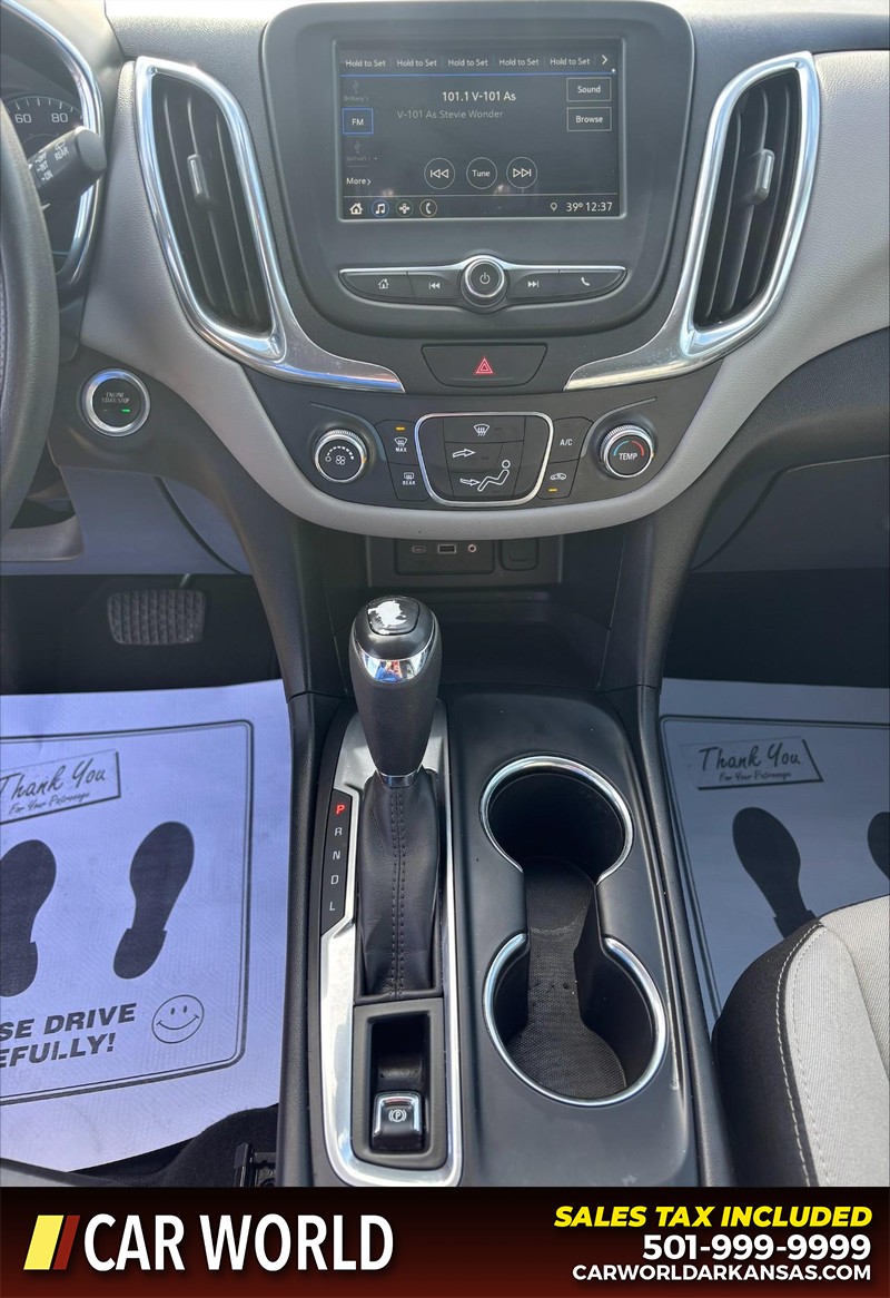 Chevrolet Equinox Vehicle Full-screen Gallery Image 15