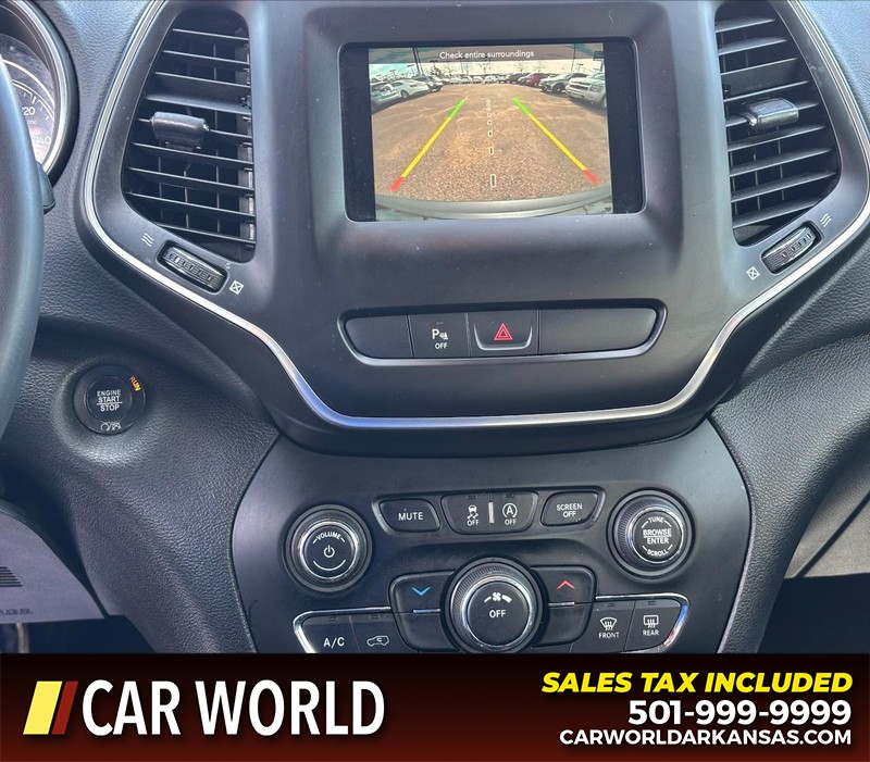 Jeep Cherokee Vehicle Full-screen Gallery Image 18