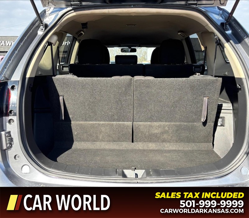 Mitsubishi Outlander Vehicle Full-screen Gallery Image 6