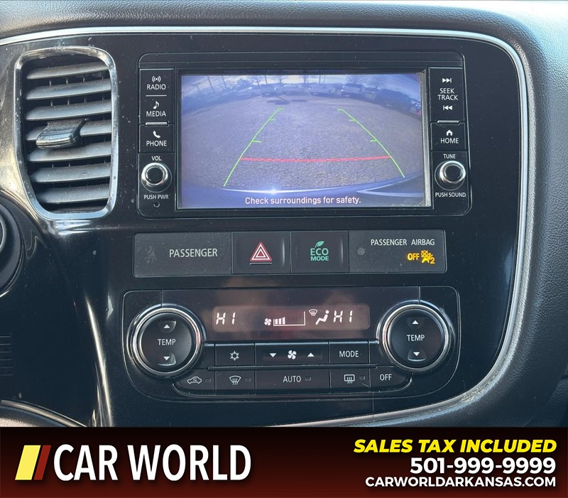 Mitsubishi Outlander Vehicle Full-screen Gallery Image 18