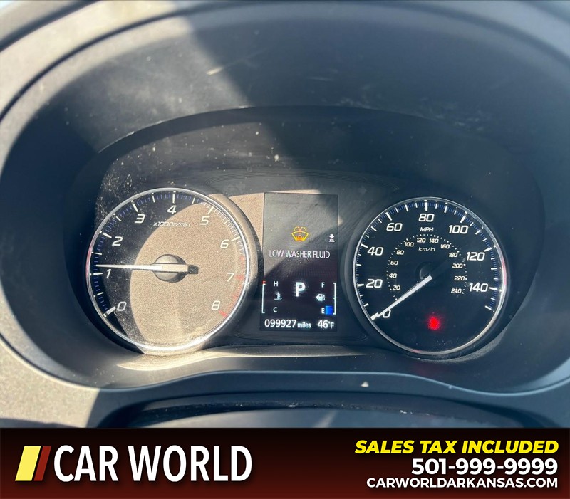 Mitsubishi Outlander Vehicle Full-screen Gallery Image 20