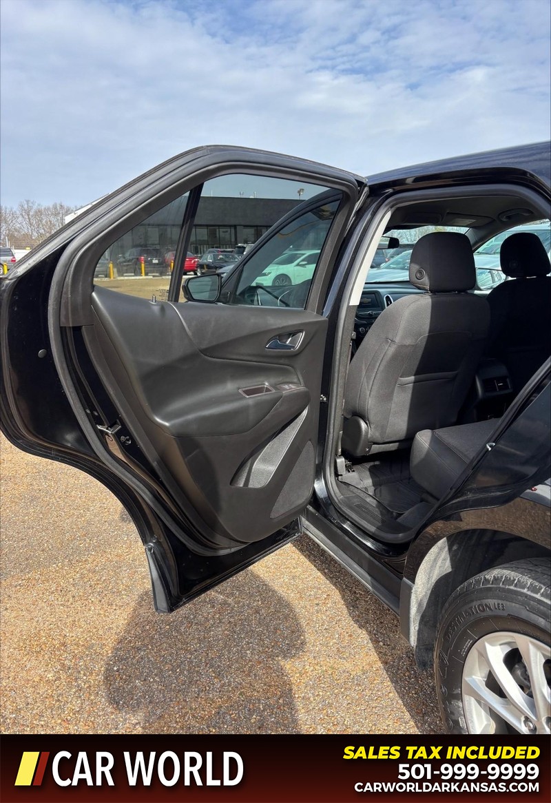 Chevrolet Equinox Vehicle Full-screen Gallery Image 14