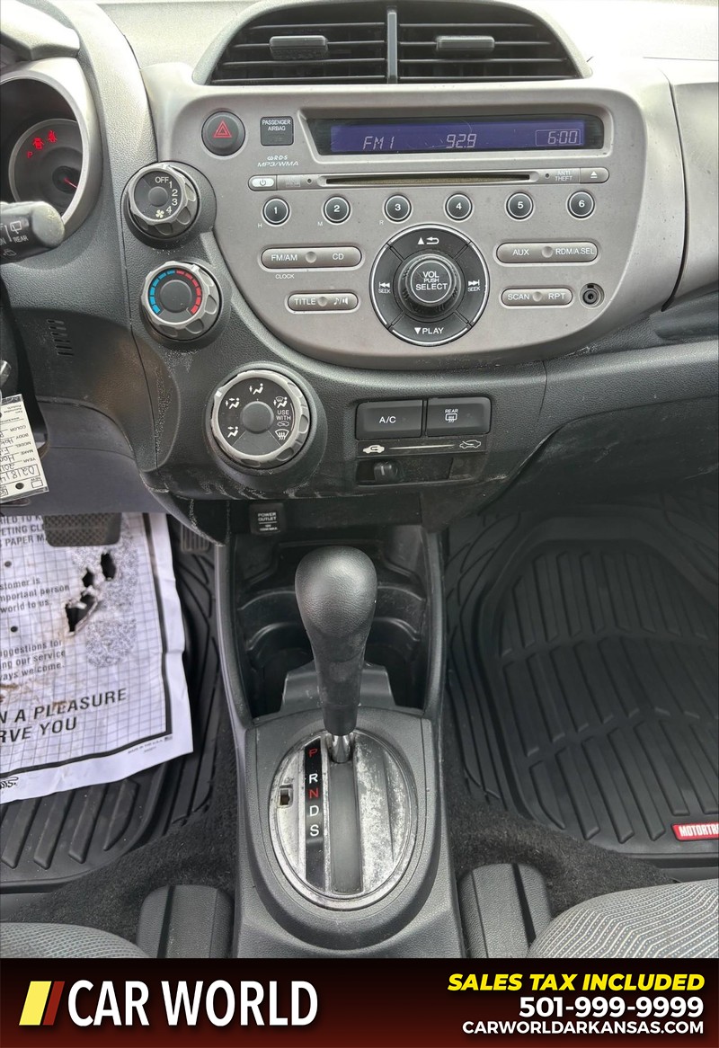 Honda Fit Vehicle Full-screen Gallery Image 17