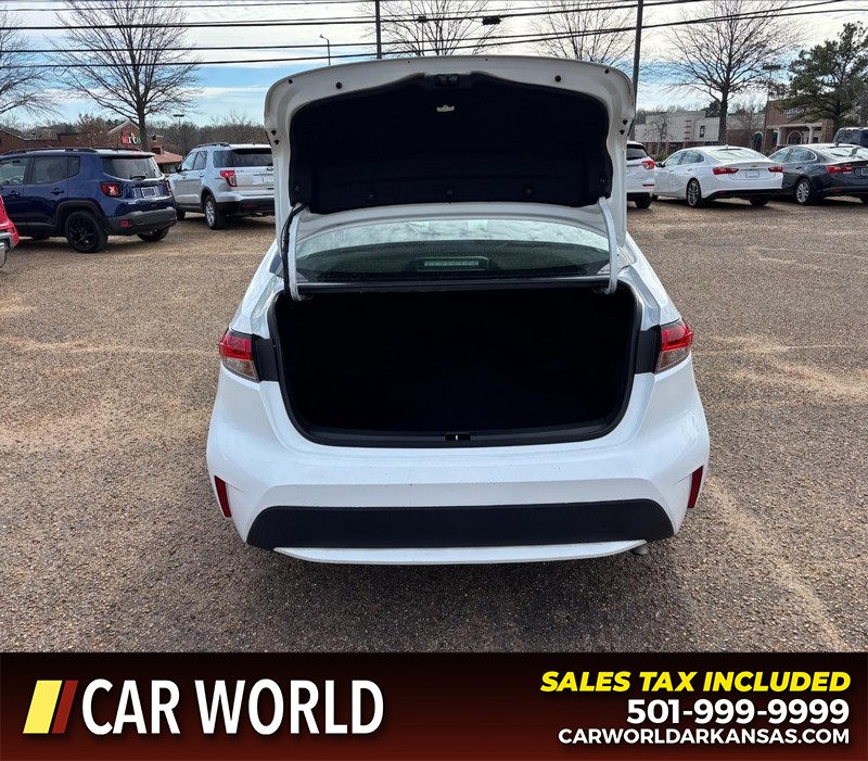 Toyota Corolla Vehicle Full-screen Gallery Image 5