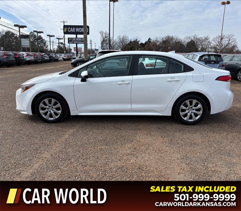 Toyota Corolla Vehicle Full-screen Gallery Image 8