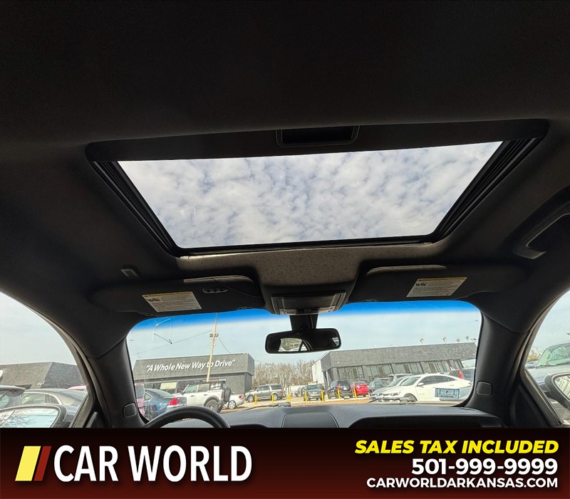 Ford Taurus Vehicle Full-screen Gallery Image 16