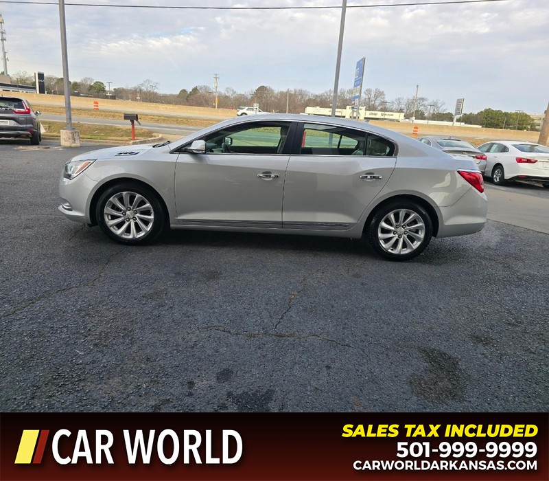 Buick LaCrosse Vehicle Full-screen Gallery Image 4