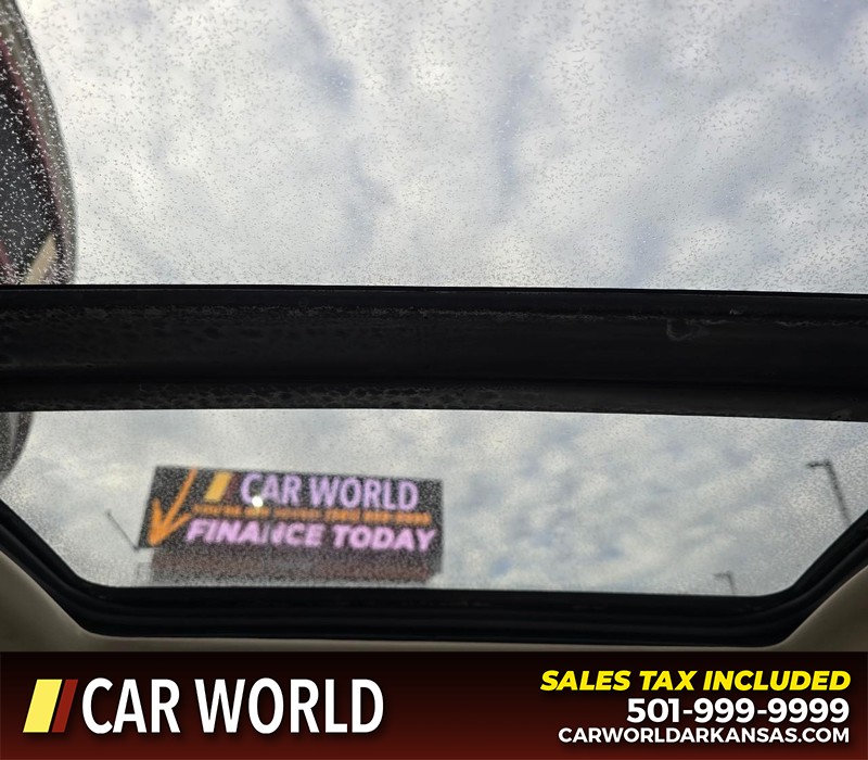 Buick LaCrosse Vehicle Full-screen Gallery Image 20